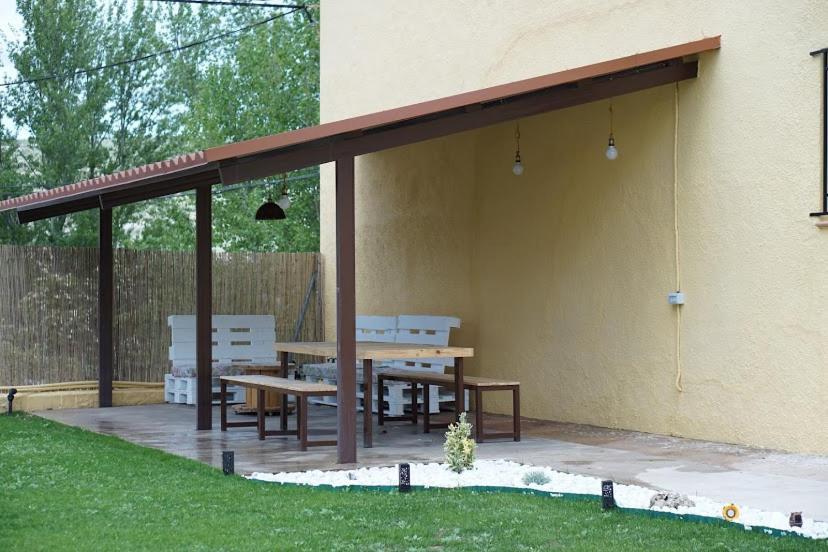 Вилла La Casa Del Rio Granja Llumes Экстерьер фото